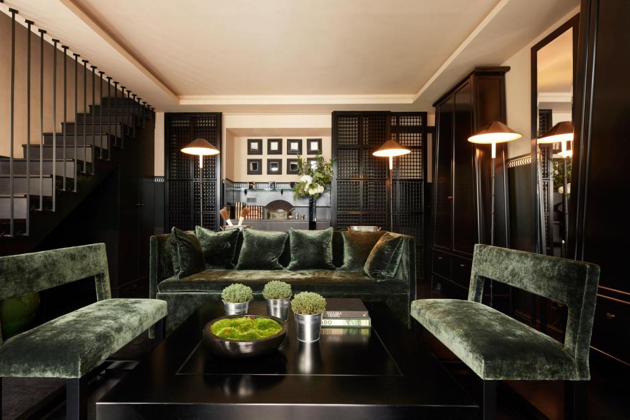 Monsieur George Hotel & Spa - Champs-Elysees Paris Exterior photo The interior of the hotel