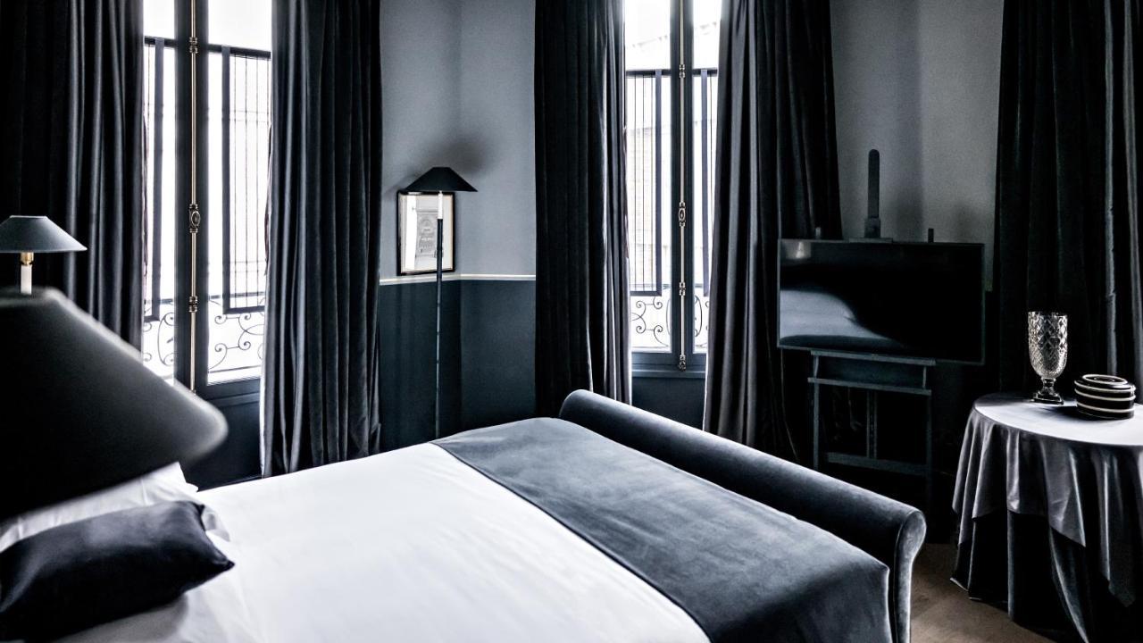 Monsieur George Hotel & Spa - Champs-Elysees Paris Exterior photo A room at the Hotel 57