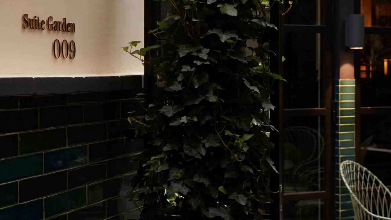 Monsieur George Hotel & Spa - Champs-Elysees Paris Exterior photo The Ivy, 2019