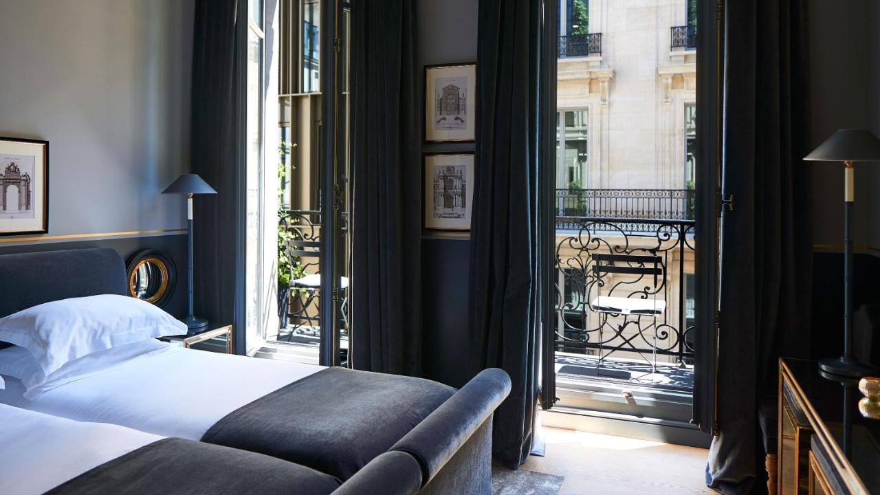 Monsieur George Hotel & Spa - Champs-Elysees Paris Exterior photo A room at the Hotel 57