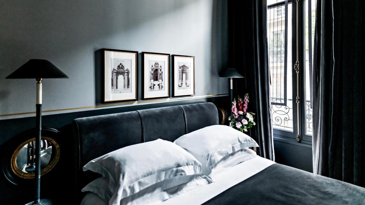 Monsieur George Hotel & Spa - Champs-Elysees Paris Exterior photo A bedroom at the Hotel 57